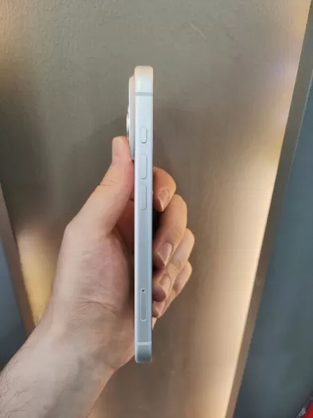 Gümüş iPhone 17 Pro 256 GB 100 Pil Görseli - 4