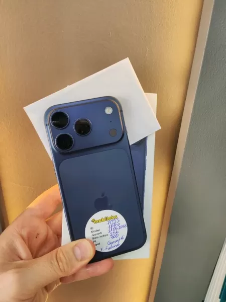 21 Ay Garantili Kutulu Faturalı iPhone 17 Pro 256 GB Pil 100 Görseli - 1