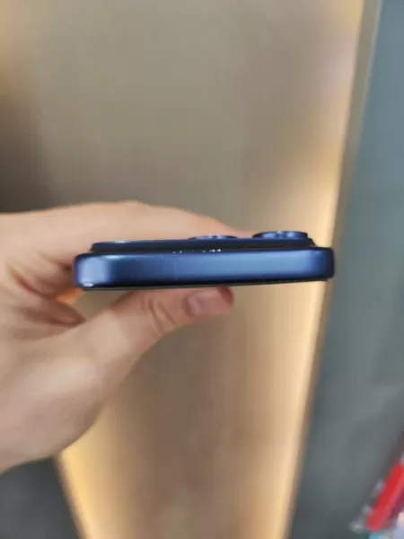 Apple iPhone 17 Pro 256 GB Mavi Görseli - 6