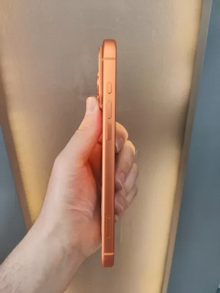 Apple iPhone 17 Pro Max 256 GB Kozmik Turuncu Görseli - 5