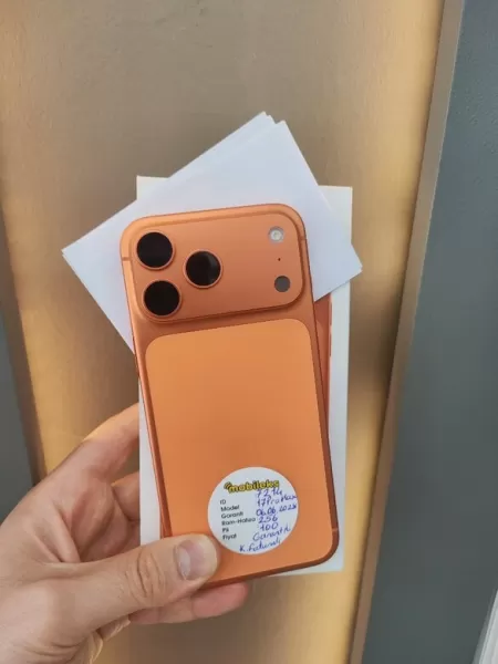 Apple iPhone 17 Pro Max 256 GB Kozmik Turuncu Görseli - 1