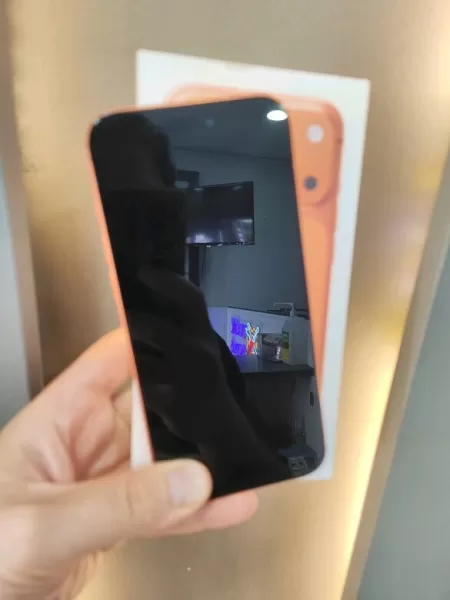 Apple iPhone 17 Pro Max 512 GB - Kozmik Turuncu Görseli - 3