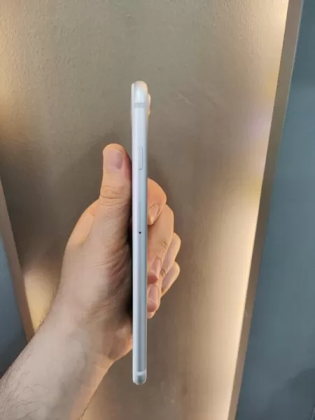 Apple iPhone 7 Plus 32 GB Gümüş Görseli - 3