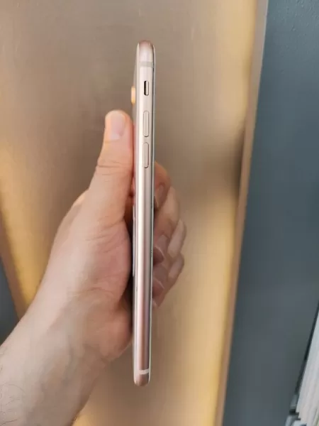 Apple iPhone 8 Plus 64 GB Rose Gold - İkinci El Görseli - 4