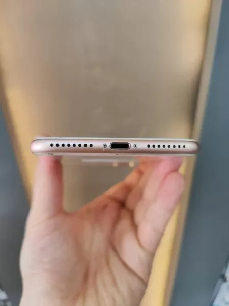 Apple iPhone 8 Plus 64 GB Rose Gold - İkinci El Görseli - 5