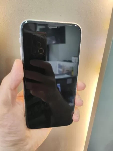 İkinci El Apple iPhone XR 128 GB Görseli - 2