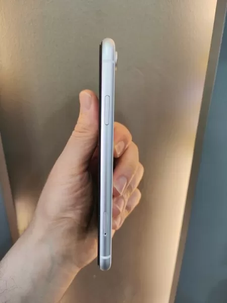 İkinci El Apple iPhone XR 128 GB Görseli - 3