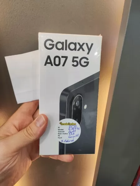 Samsun Galaxy A06 128 GB Siyah Görseli - 1