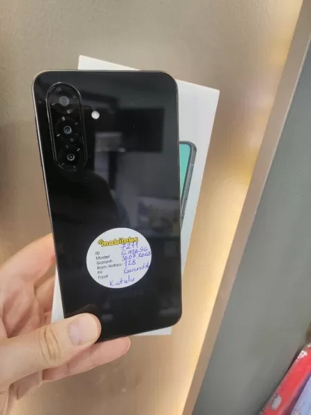 Siyah Samsung Galaxy A26 5G Android Çift Sim 128 GB Görseli - 1