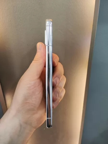 Samsung Galaxy S22 128 GB Görseli - 4