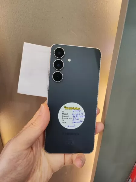 Samsung Galaxy S25 FE 256 GB Siyah Görseli - 1